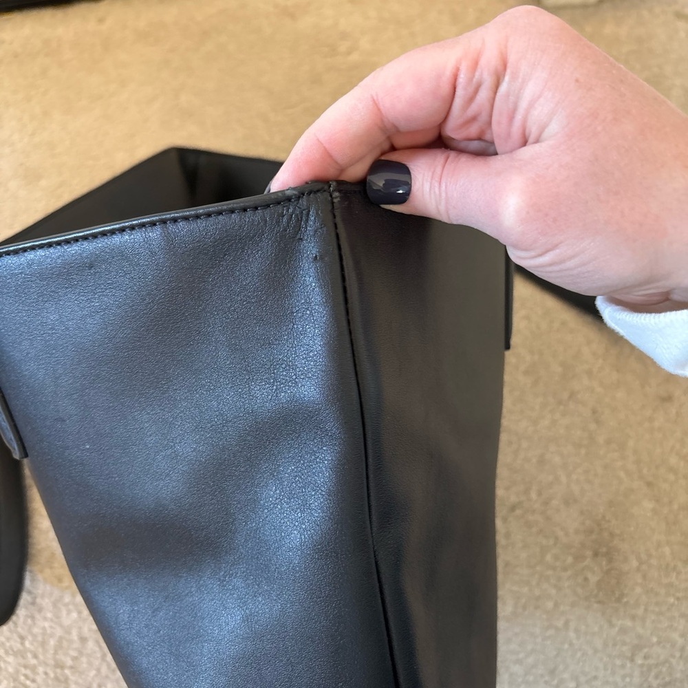 Quince Black Leather Tote Bag - Picture 3 of 8